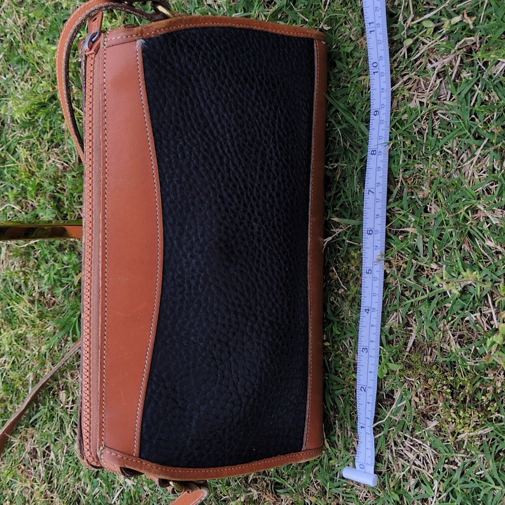 Dooney & Bourke Vintage Pebbled All Weather Leather Crossbody Navy Purse - Picture 7 of 16